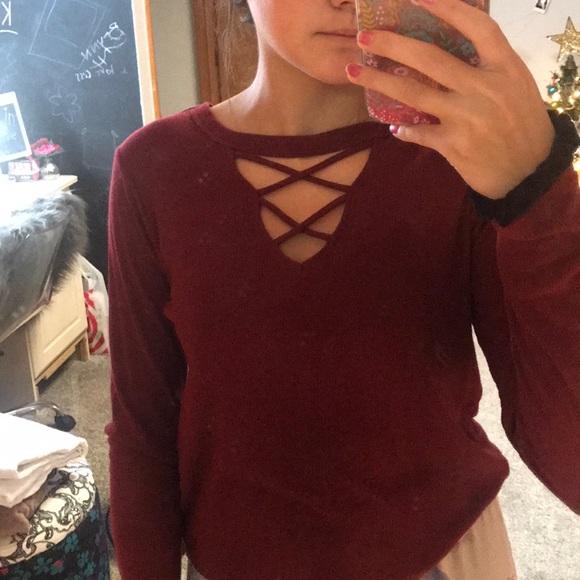 Hollister Tops - Hollister long sleeve with criss-cross design